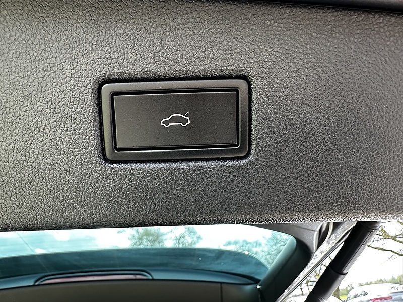 Volkswagen 2.0 TDI R-Line Tech SUV 5dr Diesel DSG Euro 6 (s/s) (150 ps)