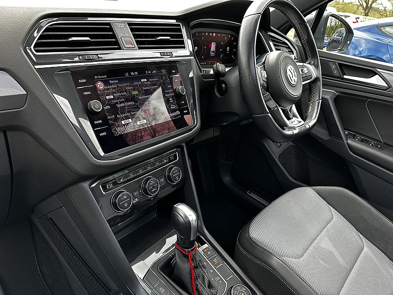 Volkswagen 2.0 TDI R-Line Tech SUV 5dr Diesel DSG Euro 6 (s/s) (150 ps)