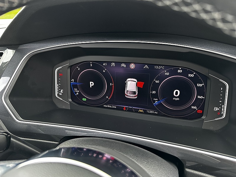 Volkswagen 2.0 TDI R-Line Tech SUV 5dr Diesel DSG Euro 6 (s/s) (150 ps)