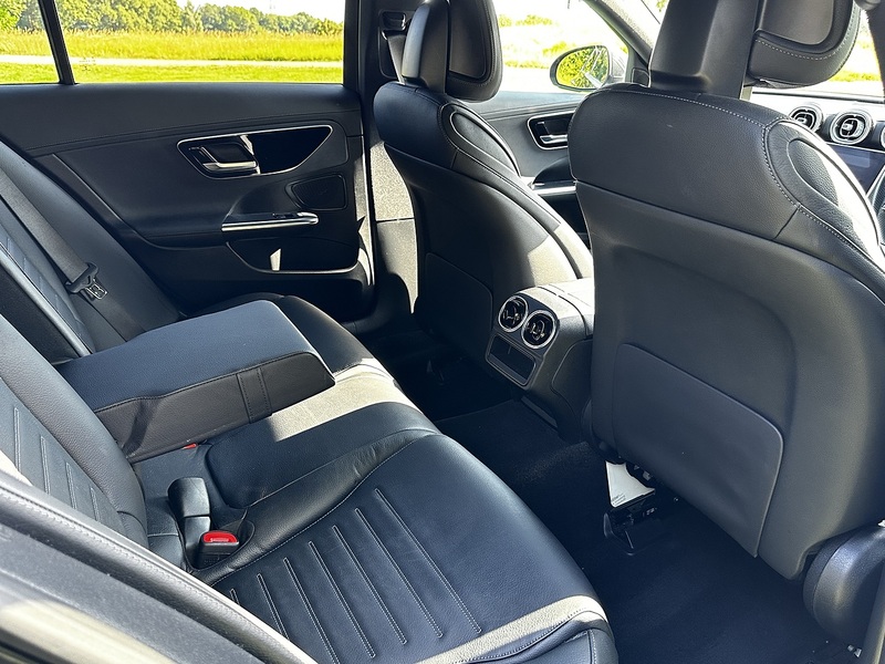 Mercedes-Benz 1.5 C200h MHEV AMG Line (Premium) Saloon 4dr Petrol Hybrid G-Tronic+ Euro 6 (s/s) (224 ps)