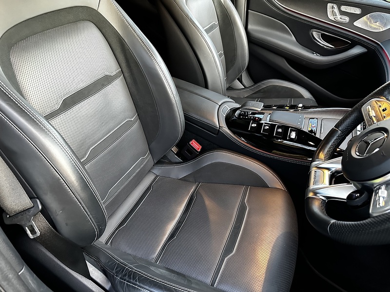 Mercedes-Benz 4.0 63 V8 BiTurbo (Premium Plus) Coupe 5dr Petrol SpdS MCT 4MATIC+ Euro 6 (s/s) (585 ps)
