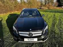 Mercedes-Benz GLA GLA180 AMG 