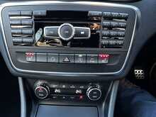 Mercedes-Benz GLA GLA180 AMG 