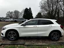 Mercedes-Benz GLA GLA180 AMG Line 