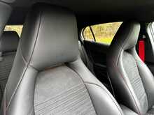 Mercedes-Benz GLA GLA180 AMG Line 