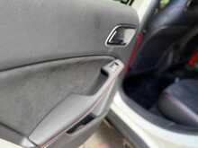 Mercedes-Benz GLA 1.6 GLA180 AMG Line SUV 5dr Petrol 7G-DCT Euro 6 (s/s) (136 ps) 