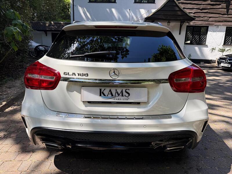 Mercedes-Benz 1.6 GLA180 AMG Line SUV 5dr Petrol 7G-DCT Euro 6 (s/s) (136 ps)