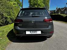 Volkswagen Golf TDI SE Nav Auto