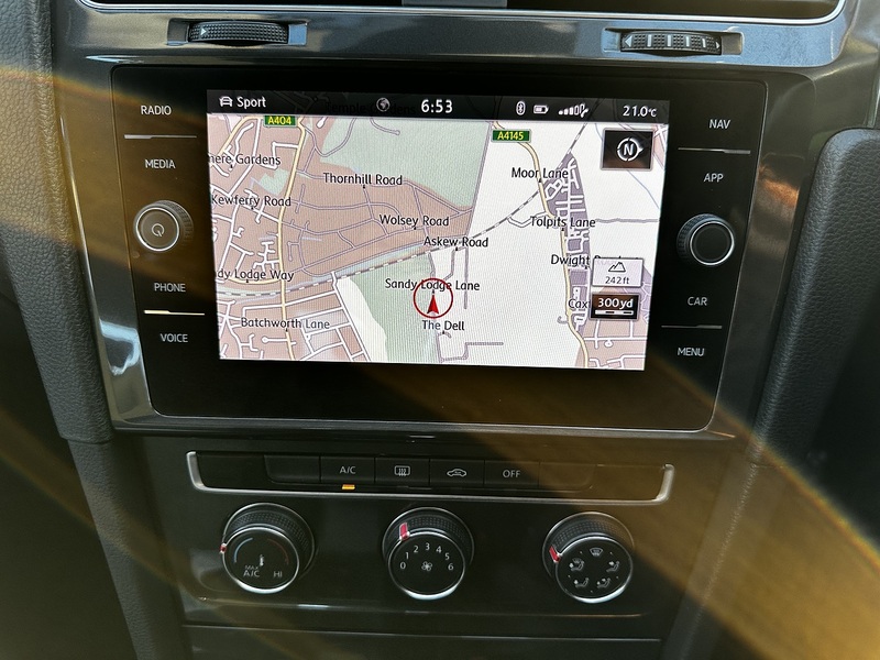 Volkswagen 1.6 TDI SE Nav Hatchback 5dr Diesel DSG Euro 6 (s/s) (115 ps)