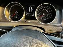 Volkswagen Golf TDI SE Nav Auto