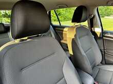 Volkswagen Golf TDI SE Nav Auto