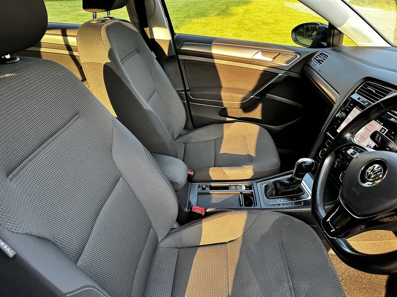 Volkswagen 1.6 TDI SE Nav Hatchback 5dr Diesel DSG Euro 6 (s/s) (115 ps)