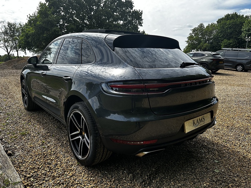 Porsche 2.0T SUV 5dr Petrol PDK 4WD Euro 6 (s/s) (245 ps)