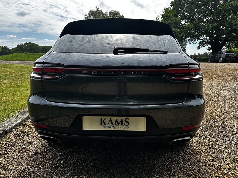 Porsche 2.0T SUV 5dr Petrol PDK 4WD Euro 6 (s/s) (245 ps)