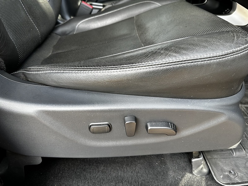 Nissan 2.3 dCi Tekna Pickup Double Cab 4dr Diesel Auto 4WD Euro 6 (190 ps)