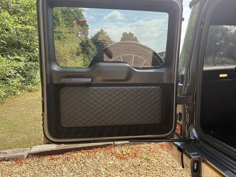 Mercedes-Benz 4.0 G63 V8 BiTurbo AMG SUV 5dr Petrol SpdS+9GT 4MATIC Euro 6 (s/s) (585 ps)