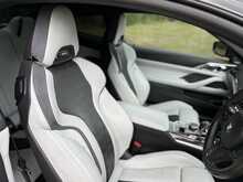 BMW M4 BiTurbo Competition 