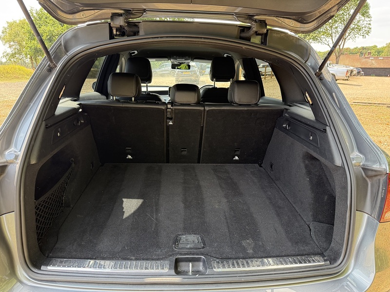 Mercedes-Benz 2.0 GLC300h MHEV AMG Line (Premium) SUV 5dr Petrol Hybrid G-Tronic+ 4MATIC Euro 6 (s/s) (272 ps)