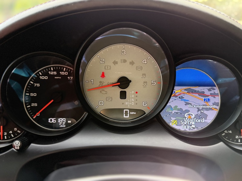 Porsche 4.2 TD V8 S SUV 5dr Diesel TiptronicS 4WD Euro 5 (s/s) (385 ps)