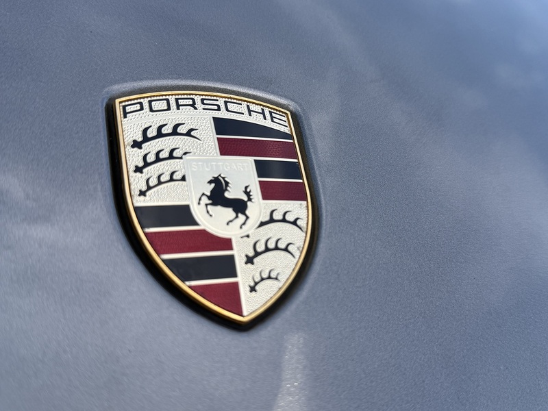 Porsche 4.2 TD V8 S SUV 5dr Diesel TiptronicS 4WD Euro 5 (s/s) (385 ps)
