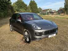 Porsche Cayenne TD V8 S 