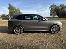 Porsche Cayenne TD V8 S 