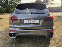 Porsche Cayenne TD V8 S 