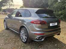 Porsche Cayenne TD V8 S 