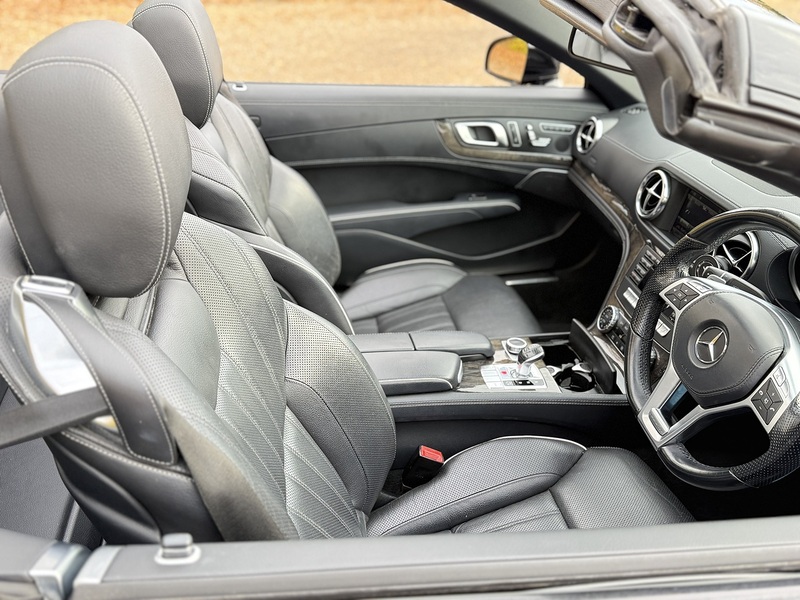 Mercedes-Benz 3.5 SL350 AMG Sport Convertible 2dr Petrol G-Tronic Euro 5 (s/s) (306 ps)