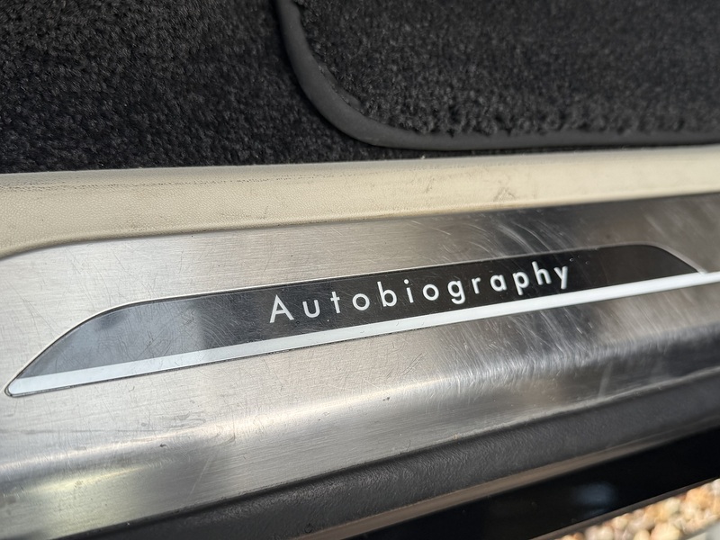 Land Rover 4.4 P530 V8 Autobiography SUV 5dr Petrol Auto 4WD Euro 6 (s/s) (530 ps)