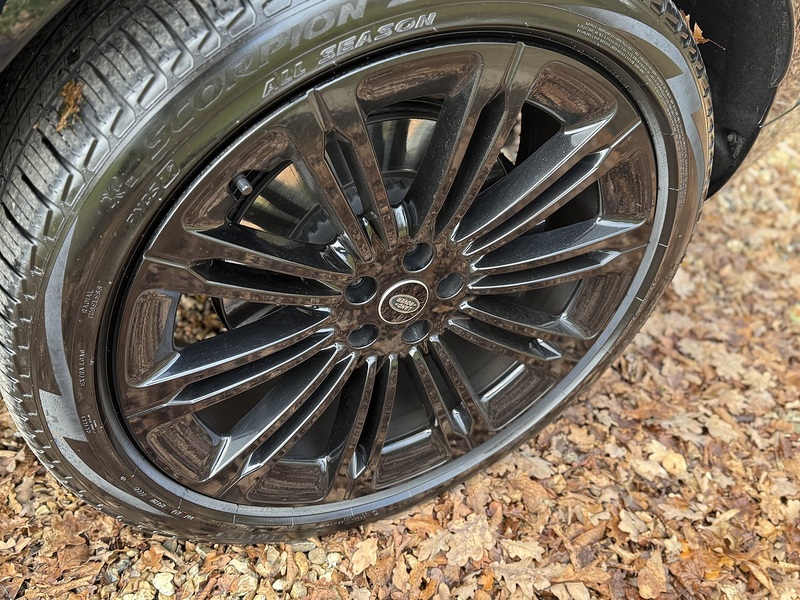 Land Rover 4.4 P530 V8 Autobiography SUV 5dr Petrol Auto 4WD Euro 6 (s/s) (530 ps)