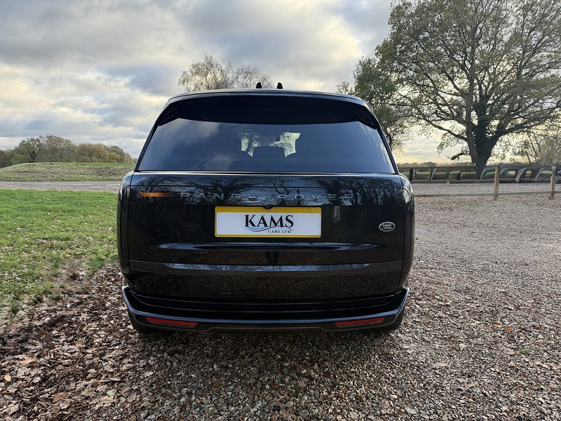 Land Rover 4.4 P530 V8 Autobiography SUV 5dr Petrol Auto 4WD Euro 6 (s/s) (530 ps)