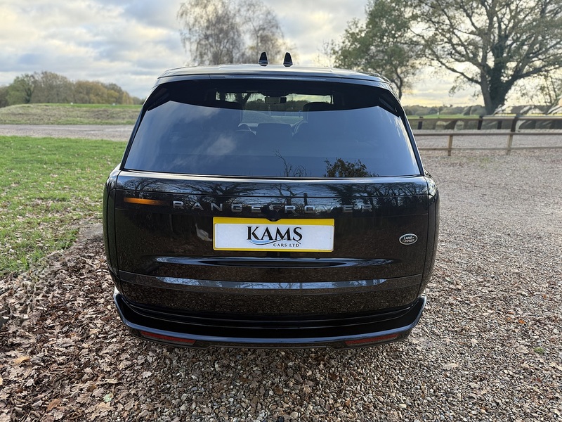 Land Rover 4.4 P530 V8 Autobiography SUV 5dr Petrol Auto 4WD Euro 6 (s/s) (530 ps)