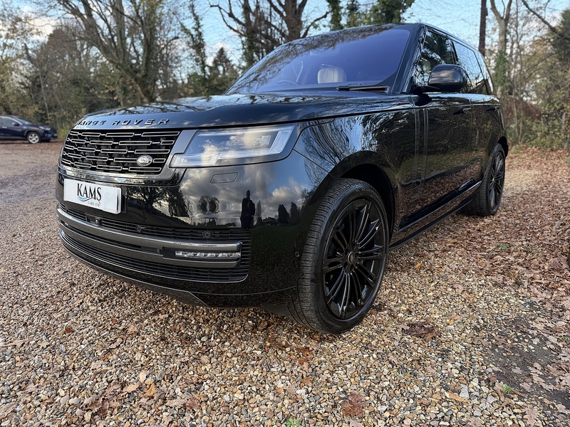 Land Rover 4.4 P530 V8 Autobiography SUV 5dr Petrol Auto 4WD Euro 6 (s/s) (530 ps)