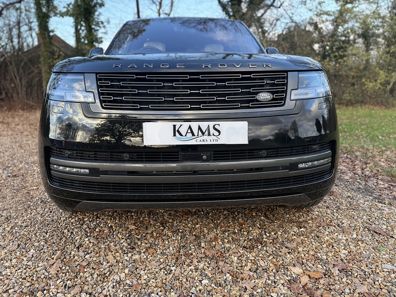 Land Rover 4.4 P530 V8 Autobiography SUV 5dr Petrol Auto 4WD Euro 6 (s/s) (530 ps)