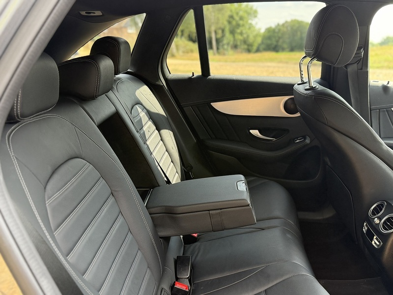 Mercedes-Benz 2.0 GLC300h MHEV AMG Line (Premium) SUV 5dr Petrol Hybrid G-Tronic+ 4MATIC Euro 6 (s/s) (272 ps)