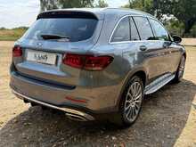 Mercedes-Benz GLC 2.0 GLC300h MHEV AMG Line (Premium) G-Tronic+ 4MATIC Euro 6 (s/s) 5dr 