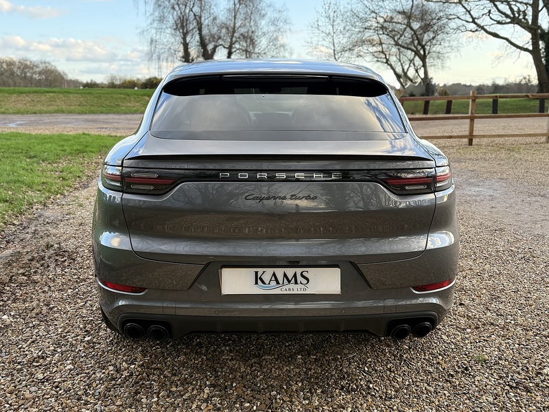 Porsche 4.0T V8 Turbo Coupe 5dr Petrol TiptronicS 4WD Euro 6 (s/s) (550 ps)