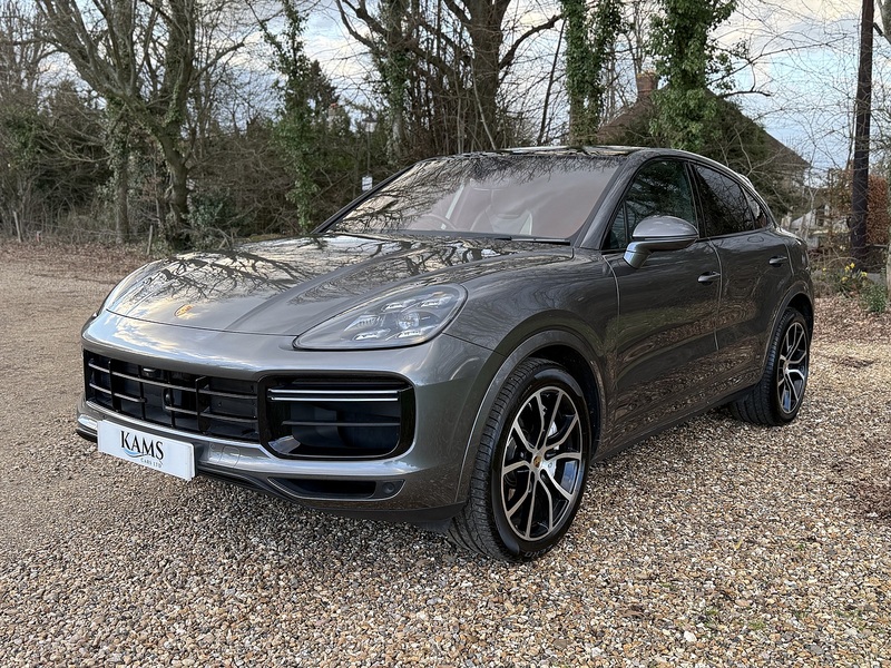 Porsche 4.0T V8 Turbo Coupe 5dr Petrol TiptronicS 4WD Euro 6 (s/s) (550 ps)