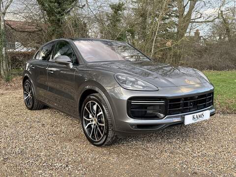 4.0T V8 Turbo Coupe 5dr Petrol TiptronicS 4WD Euro 6 (s/s) (550 ps)