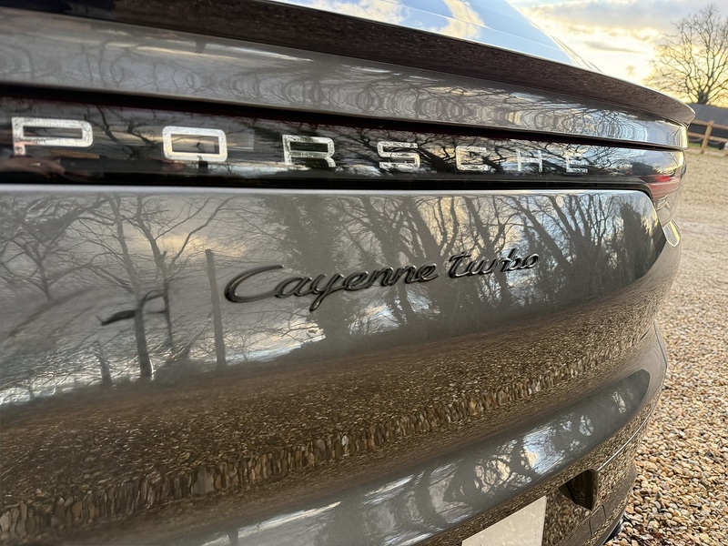 Porsche 4.0T V8 Turbo Coupe 5dr Petrol TiptronicS 4WD Euro 6 (s/s) (550 ps)