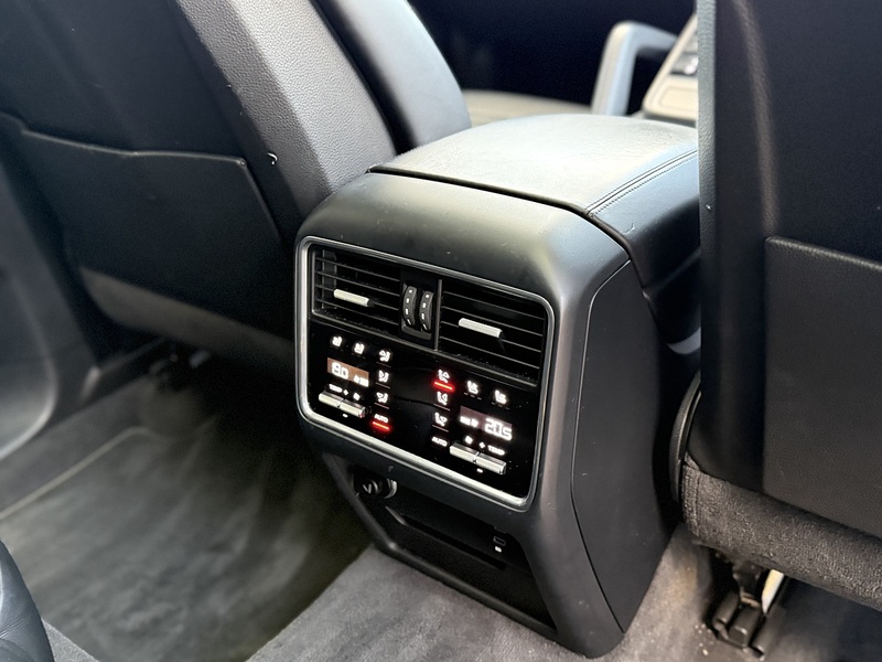 Porsche 4.0T V8 Turbo Coupe 5dr Petrol TiptronicS 4WD Euro 6 (s/s) (550 ps)