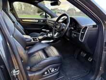 Porsche Cayenne T V8 Turbo 