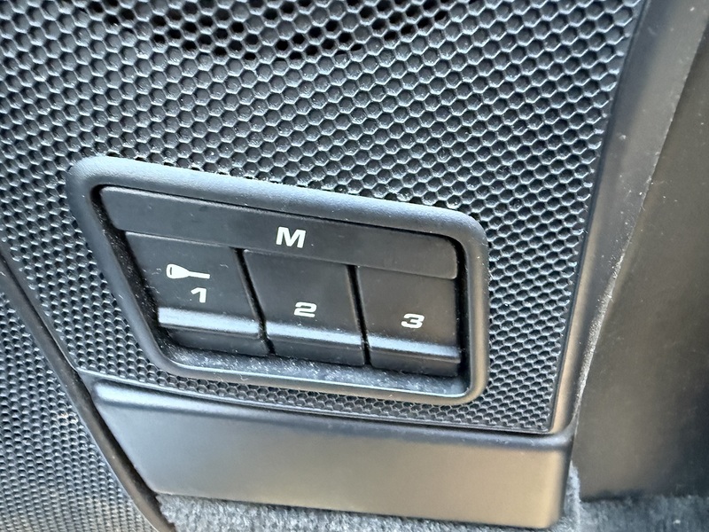 Porsche 3.8 997 Carrera S Cabriolet 2dr Petrol Tiptronic S (280 g/km, 350 bhp)