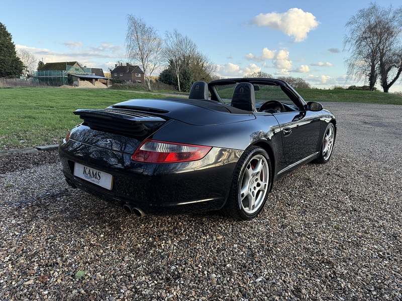 Porsche 3.8 997 Carrera S Cabriolet 2dr Petrol Tiptronic S (280 g/km, 350 bhp)