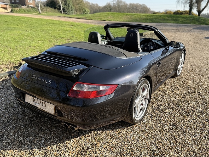 Porsche 3.8 997 Carrera S Cabriolet 2dr Petrol Tiptronic S (280 g/km, 350 bhp)