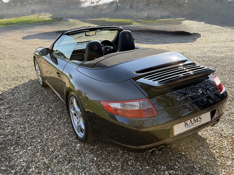 Porsche 3.8 997 Carrera S Cabriolet 2dr Petrol Tiptronic S (280 g/km, 350 bhp)