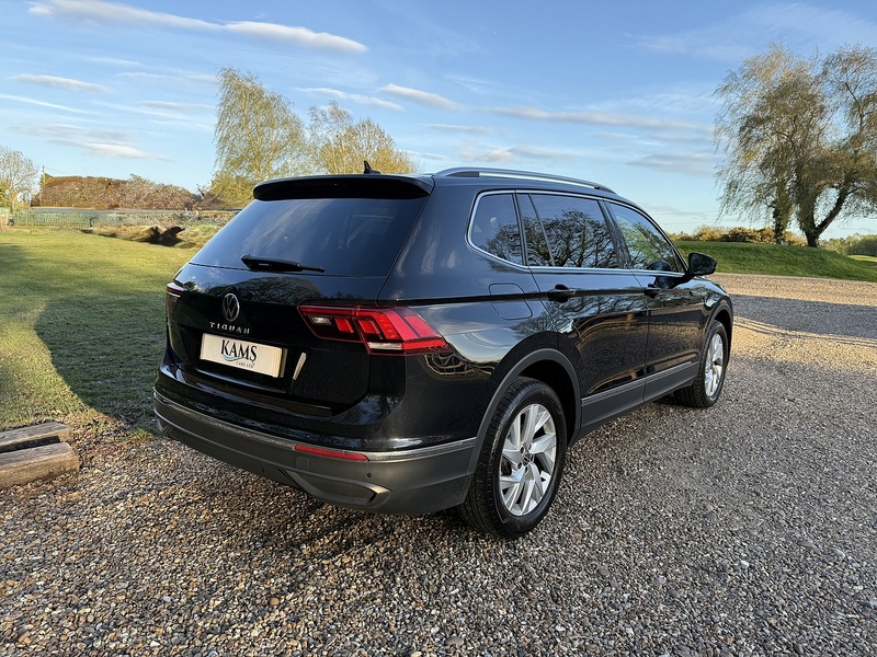 Volkswagen 1.5 TSI Life SUV 5dr Petrol DSG Euro 6 (s/s) (150 ps)