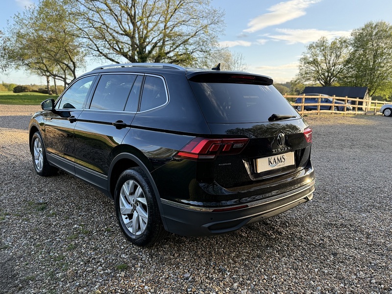 Volkswagen 1.5 TSI Life SUV 5dr Petrol DSG Euro 6 (s/s) (150 ps)