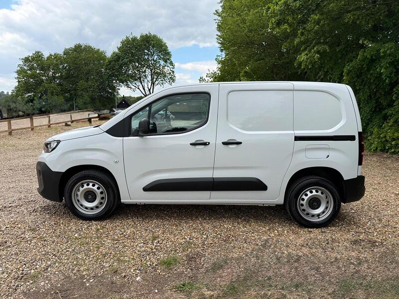 Citroen 1.5 BlueHDi 1000 Enterprise Plus M Panel Van 5dr Diesel Manual SWB Euro 6 (s/s) (100 ps)